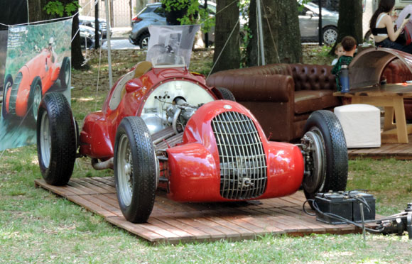 Oscar Galvez y el Alfa Romeo 308