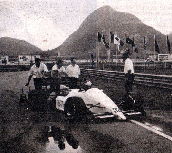 Formula 1. Brasil 1988. Oscar Larrauri. Eurobrun