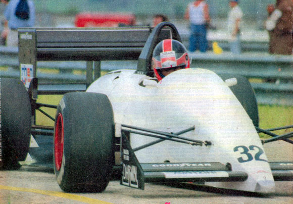 Formula 1. Brasil 1988. Oscar Larrauri. Eurobrun